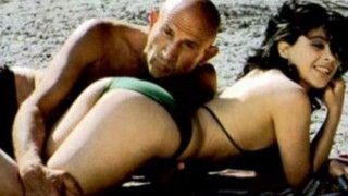 Κώστας Γκουσγκούνης: Ο ζωντανός θρύλος των ερωτικών ταινιών!