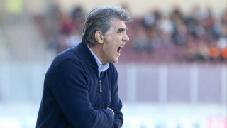 Παραιτήθηκε λόγω μεταφραστή ο               Ντόστανιτς