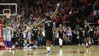 Νίκησαν και τους Πίστονς              οι Ρόκετς (vids)