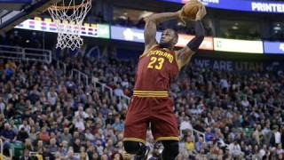 Top-10: Στην      κορυφή ο «βασιλιάς» ΛεΜπρόν (vid)