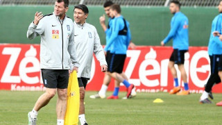 Σκίμπε: «Θα δοκιμάσω          Κουλούρη στην επίθεση»