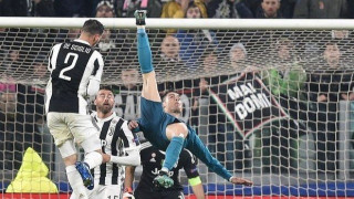 Στον...Θεό για την                    γκολάρα ο Ρονάλντο