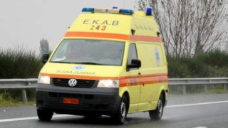 Μάνα & παιδί ελαφρά τραυματίες σε τροχαίο στην Ε.Ο Θεσ/νίκης-Πολυγύρου