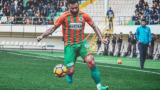 Το αυτογκόλ του Τζαβέλλα κόντρα στην Γαλατά (video)