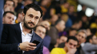 Γι' αυτόν   τον     προπονητή  ρώτησε ο Καρυπίδης!