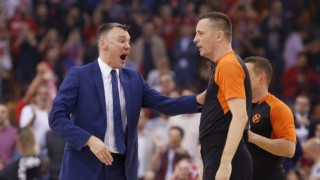 Ο Σάρας τα... έβαλε   με τους οπαδούς του Ολυμπιακού