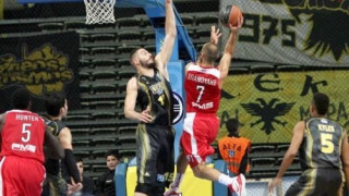 Με το δεξί ο Σφαιρόπουλος