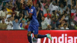 Απίθανο γκολ του Ανελκά με χτύπημα φάουλ ! (VIDEO)