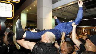 Αποθέωσαν Ιβάν Σαββίδη και τον πέταξαν στον αέρα (vid)