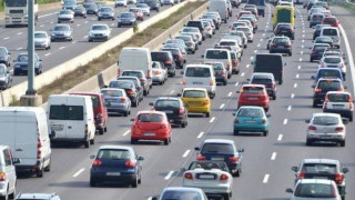 Τέλη κυκλοφορίας                               και το 2018 με τον μήνα