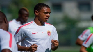 Φλερτάρει με           Ντιαλό η                     'Αρσεναλ