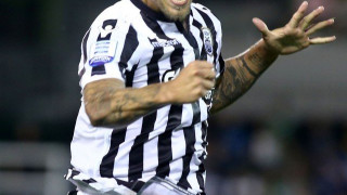 Τους                           ποδοπάτησε  και τους ταπείνωσε