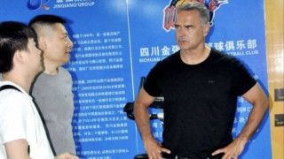 Συνεχίζει στην Κίνα ο                     Μπάουερμαν