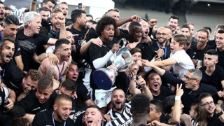 Βαθιά      υπόκλιση στην καλύτερη ομάδα στην Ελλάδα…