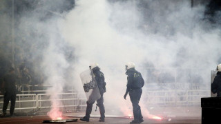 Τρεις εισβολές στο γήπεδο, αποβολή από το πρωτάθλημα