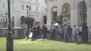 ΑΠΙΣΤΕΥΤΑ VIDEOS από τη συμπλοκή αλλοδαπών στο κέντρο της πόλης