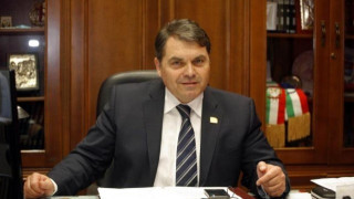 Ας φροντίσουν όλοι οι αρχηγοί να  τελειώνουν με τους… Καμπόσους