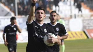 Δημήτρης Μάνος, το «κανόνι» της F.L. στη λίστα του Άρη