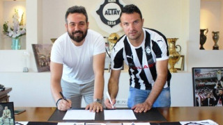 Στην Αλτάι ο Αγκάνοβιτς, αρχικά «μέλι» και μετά... κράξιμο από Κούγια