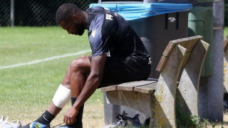 Ζήτησε              πέναλτι               ο Βαρέλα!