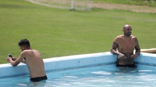 Αναστέναξε η Μύκονος με την κυρία Ραούλ Μπράβο! (pics)