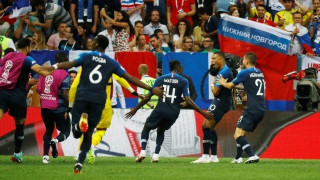 Τρομεροί μπόμπιρες αναπαριστούν τα γκολ του τελικού του Μουντιάλ (vid)