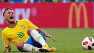 Εχει χιούμορ ο Νεϊμάρ, τρολάρει τις βουτιές του (video)