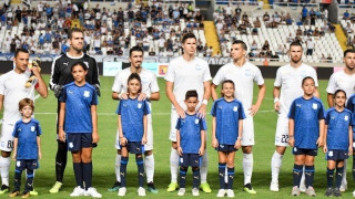 Σφραγίζουν το                              εισιτήριο