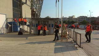 Αυστηρά τα μέτρα τάξης έξω από  την              Τούμπα (vid)