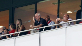 Μοίρασε συγχαρητήρια στα αποδυτήρια ο       Σαββίδης