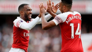 Έσπασε το ρόδι η Άρσεναλ, απέδρασε από το «Σεντ Μέρις» η Λέστερ