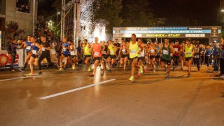 Ζήσε έντονα τον «Νυχτερινό»               με το δικό σου running team!