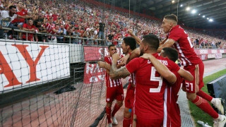 «Παπάδες» από Φορτούνη και με το ένα πόδι στους ομίλους ο Ολυμπιακός