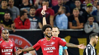 Η συγγνώμη του Αντριάνο για την αποβολή του και οι αντιδράσεις (pic)