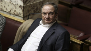 Στη Λευκάδα απολαμβάνει τις διακοπές του ο Κώστας Καραμανλής (ΦΩΤΟ)