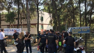 Πυλαία: Σύλληψη 9 προσφύγων που έβαλαν φωτιά σε κέντρο φιλοξενίας
