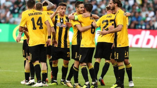 Όρθια με δέκα παίκτες στη             Γλασκώβη η ΑΕΚ