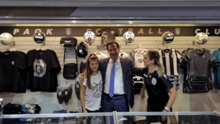 Ο Άδωνις Γεωργιάδης στο περίπτερο του                ΠΑΟΚ (pic)