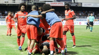 Ο ΠΑΟΚ          νίκησε τον             κακό του εαυτό