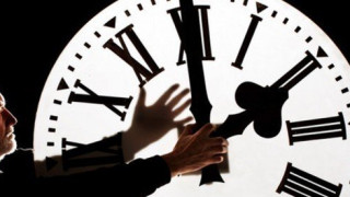 Η Κομισιόν προτείνει στο Ευρωκοινοβούλιο κατάργηση της χειμερινής ώρας