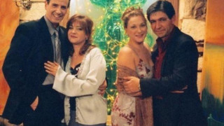 Επιστρέφει στις οθόνες μας μετά από 15 χρόνια το «Καφέ της Χαράς»