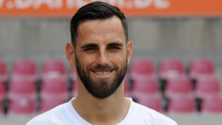 Μαβράι: Η ζωή στη Γερμανία, ο Αλλάχ, η Αλβανία και η φιλανθρωπία