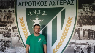 Ενεργοποίησε τη «βόμβα» με         Ηλιάδη ο Αγροτικός Αστέρας