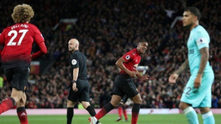 Τα έφερε                   όλα…               τούμπα!