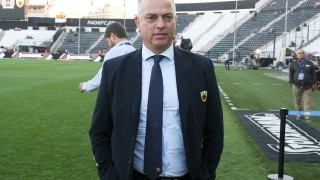 Πριν τον αγώνα... κουστουμάτος, μετά την ήττα οπαδός για να προκαλέσει