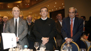 Επιστροφή          στα πέτρινα χρόνια; Ο Σκίμπε, ο Βακάλης και ο… Ιβάν