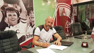 Απίστευτο και όμως ελληνικό! Τον ανακοίνωσε τρεις εβδομάδες μετά!