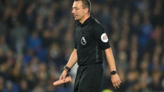 ΑΠΙΣΤΕΥΤΟ: Πέταξαν δονητή στον επόπτη την ώρα του αγώνα (pics)