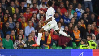 Τεράστια νίκη της Αγγλίας στο «Μπενίτο Βιγιαμαρίν»!