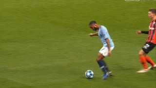 ΑΠΙΣΤΕΥΤΟ! Πέναλτι-βουτιά υπέρ της Σίτι έδωσε ο Κασάι (vid)